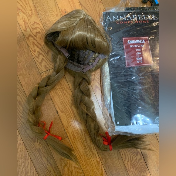 Anabelle Costume 2wigs - Picture 10 of 12